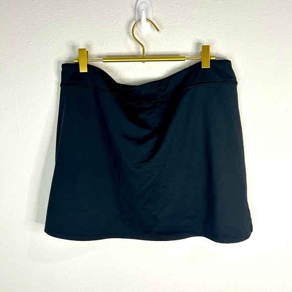 💥 BLACK Tranquility Women’s Swim Skort Large Ruched Waist Modest Coverup Shorts - Picture 5 of 5